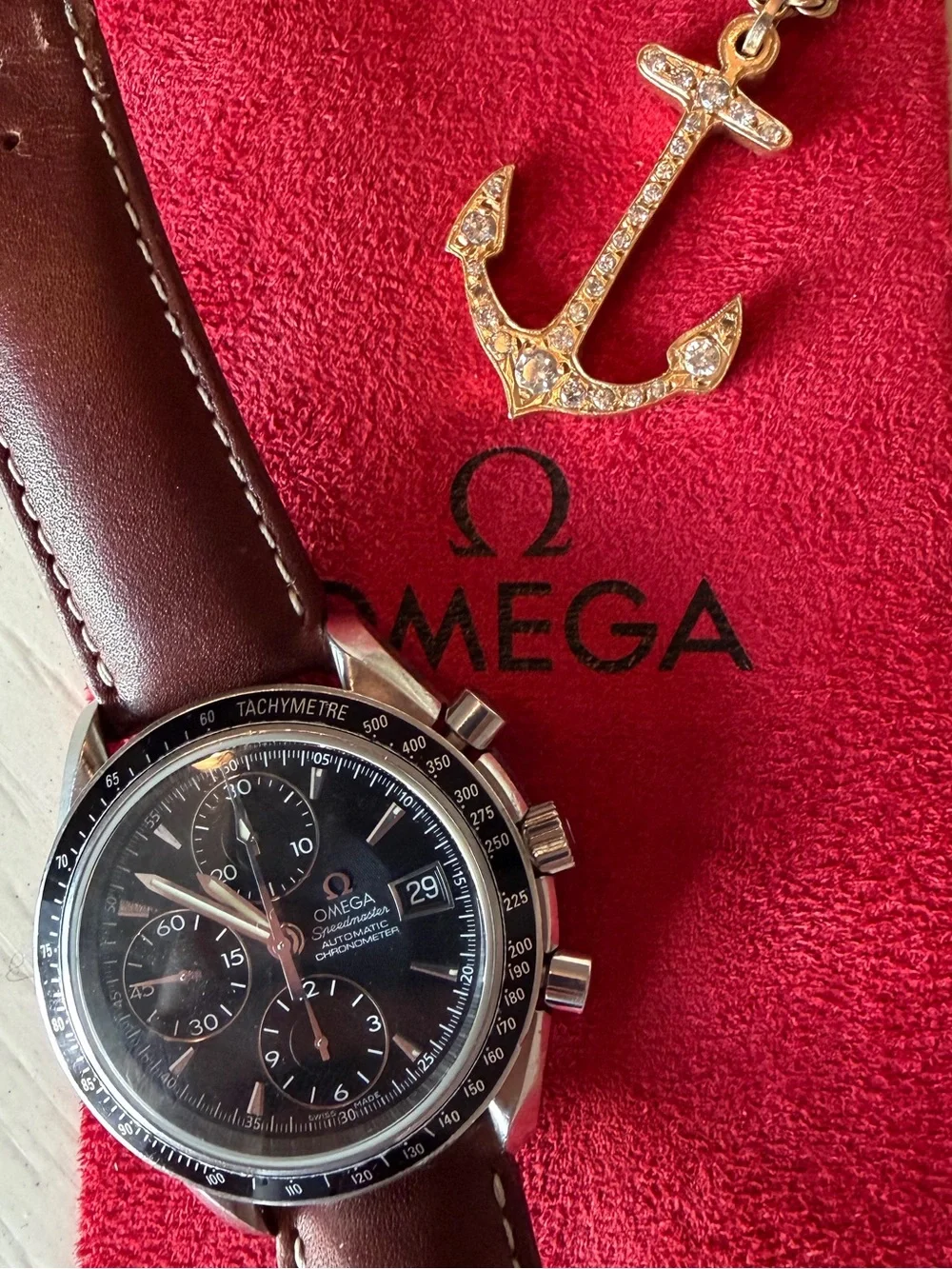 Omega Speedmaster Auto Date 3210.50 w/ NATO & Omega Leather Strap and Clasp